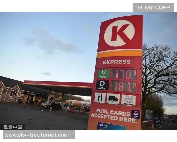 英国警方对足球明星展开严厉调查以打击腐败和不当行为