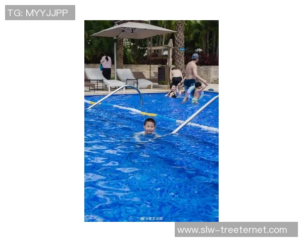 水上练足球新风潮体验水上运动的乐趣与挑战